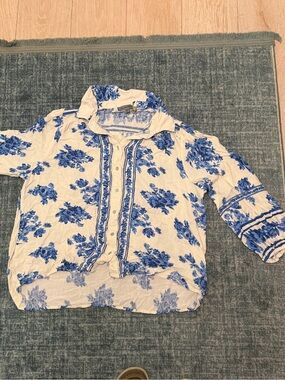 Women’s White Button-Up Blouse with Blue Floral Print
